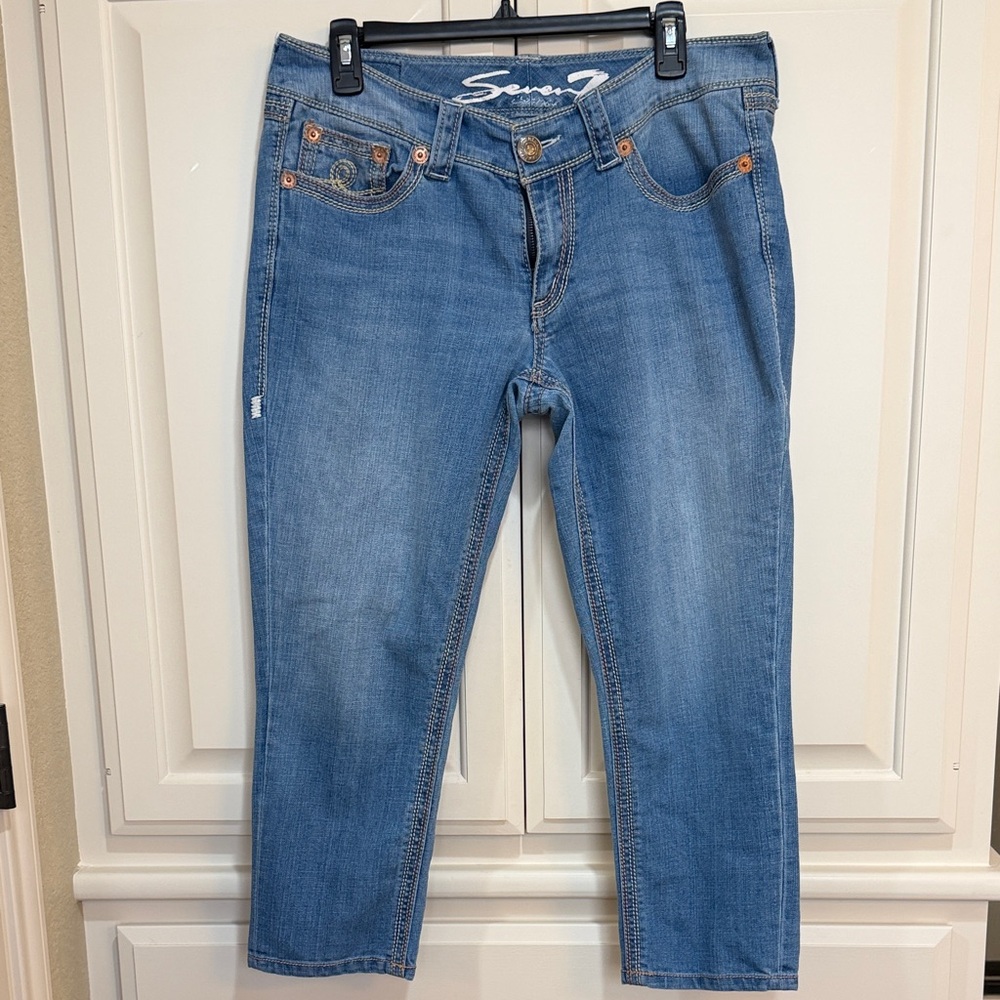 Seven7 Women's Capris in Medium Blue with Copper Accents